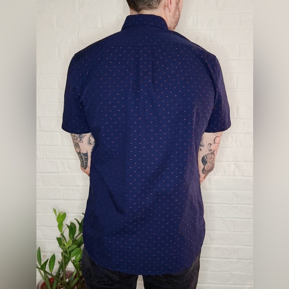 Men's Short-Sleeve Shirt: Navy & Red - Picture 3 of 6